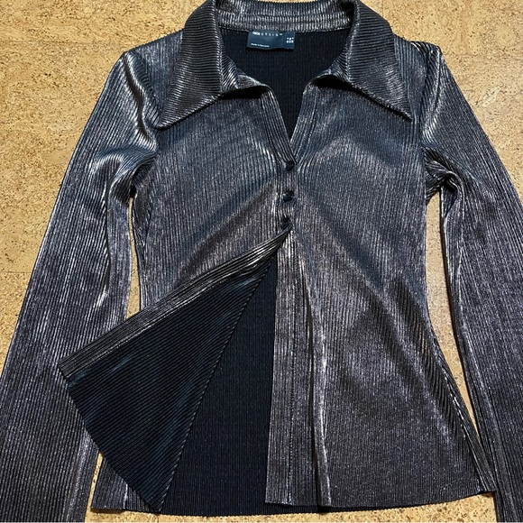 ASOS Design 00’s Plisse Metallic Suit Shirt Sz 4 - Picture 7 of 12